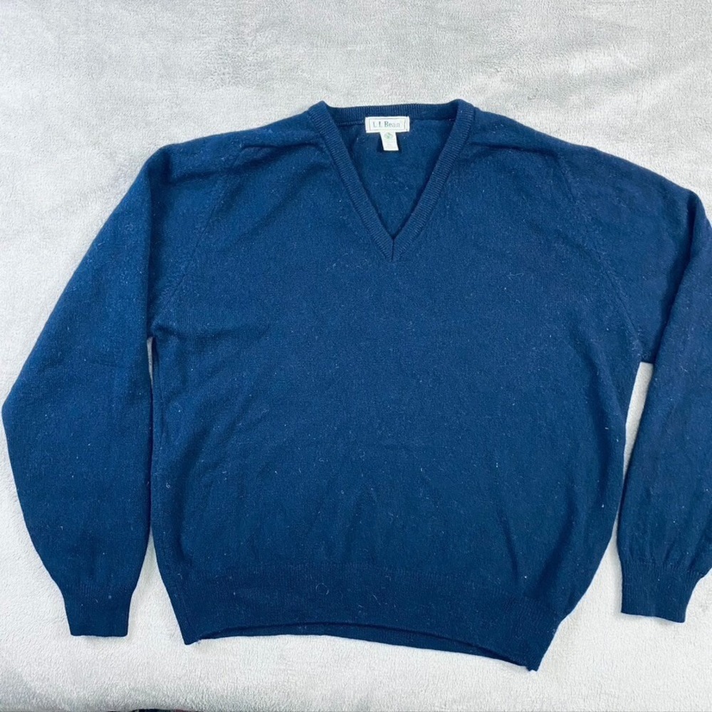 LL Bean Sweater Men XL Blue Lambs Wool Pullover‎ V Neck Preppy Breathable Knit